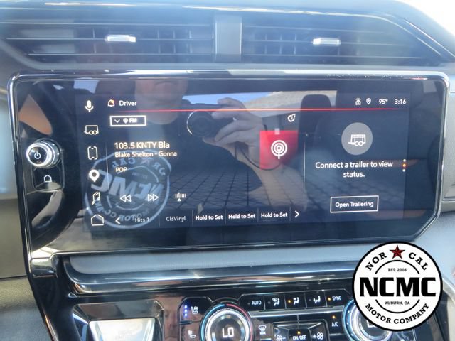Used 2025 GMC Sierra 2500 AT4 AWD/4WD image 25