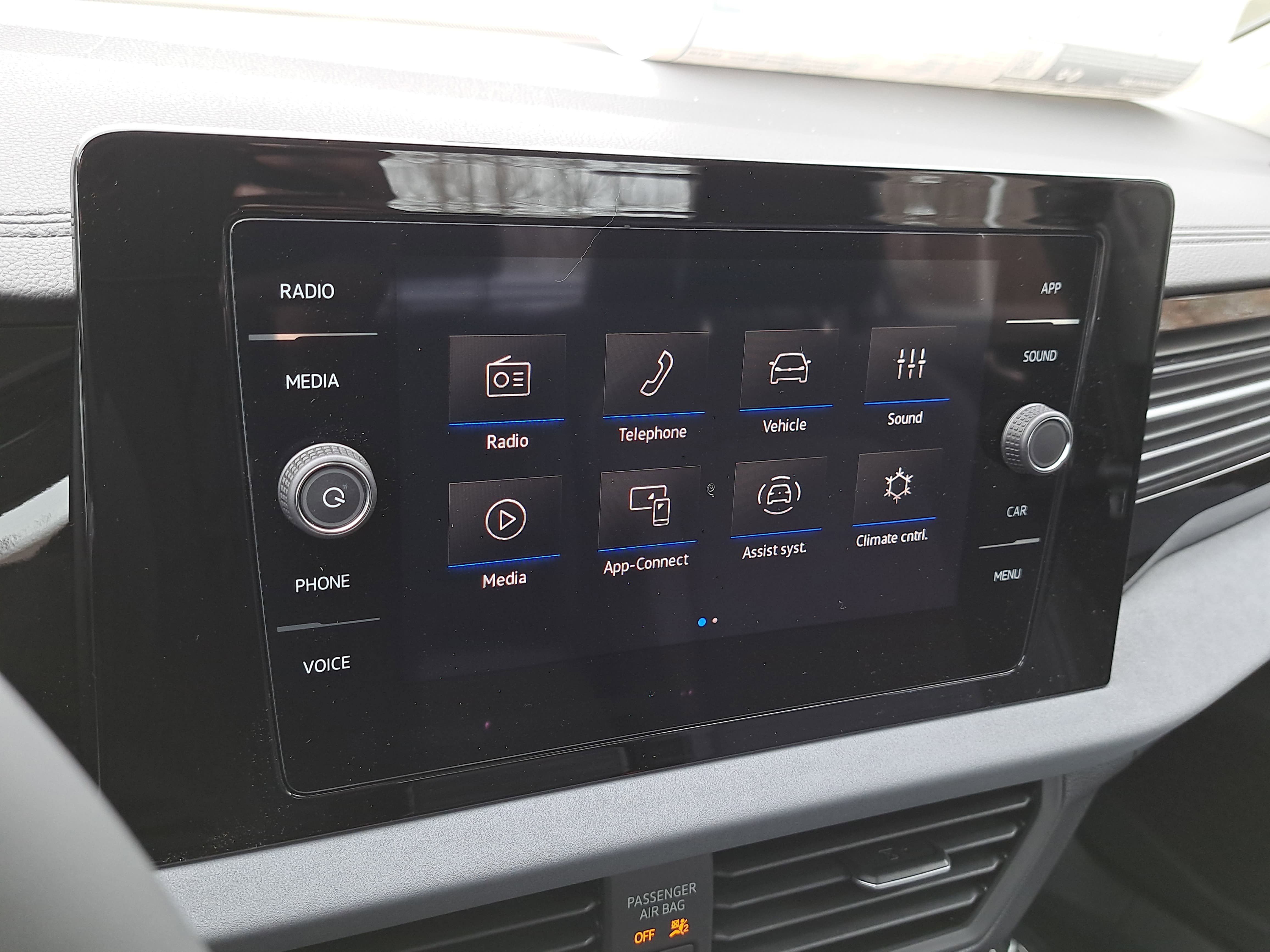 New 2026 Volkswagen Jetta SE FWD image 21