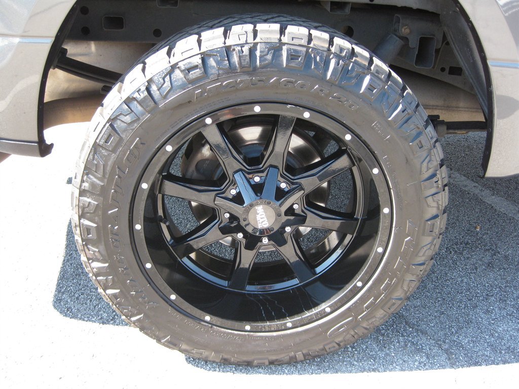 Used 2018 Ford F150 XL w/ Equipment Group 101A Mid AWD/4WD image 10