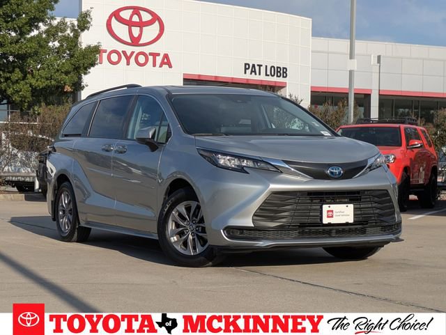 Used 2023 Toyota Sienna LE