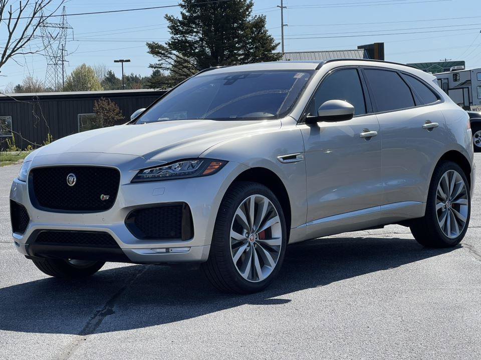 Used 2017 Jaguar F-PACE S AWD/4WD image 2