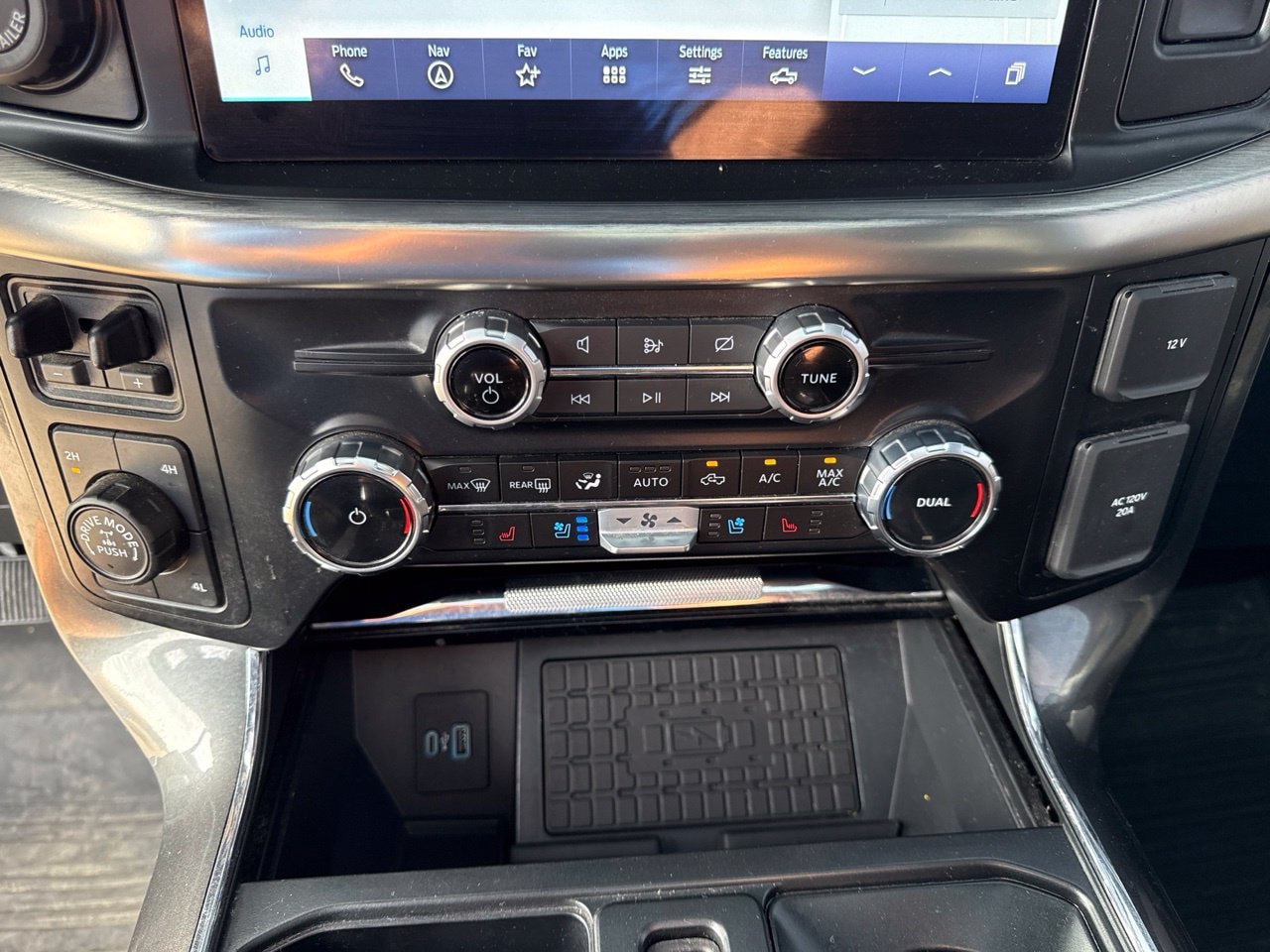 Used 2023 Ford F150 Lariat w/ Equipment Group 502A High AWD/4WD image 26