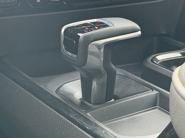 Used 2023 Chevrolet Silverado 1500 ZR2 w/ Technology Package image 24