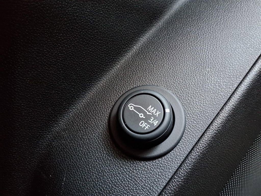 Used 2024 Chevrolet Equinox LT w/ LPO, Floor Liner Package FWD image 18