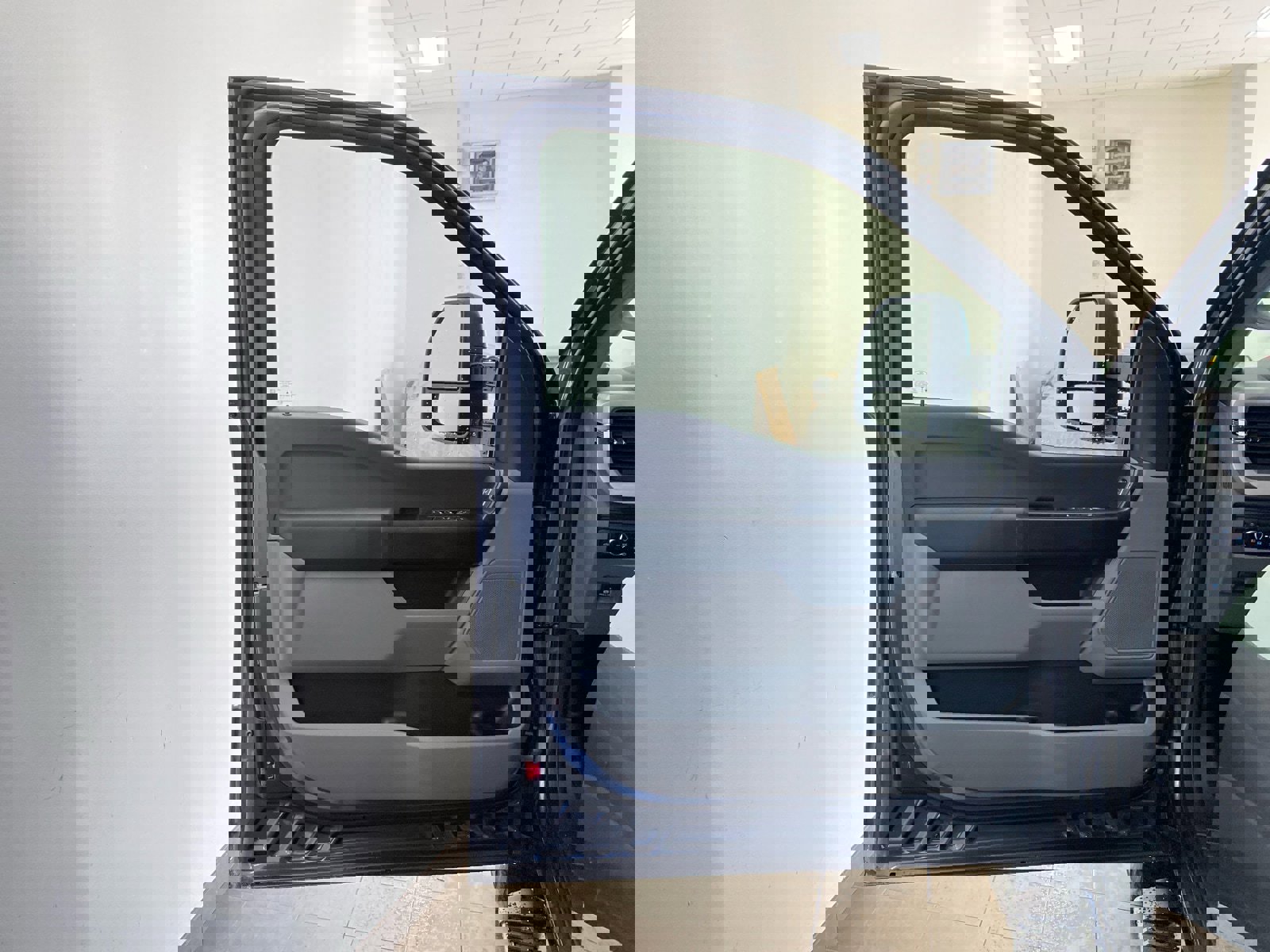 New 2026 Ford F250 XL w/ XL Chrome Package image 9