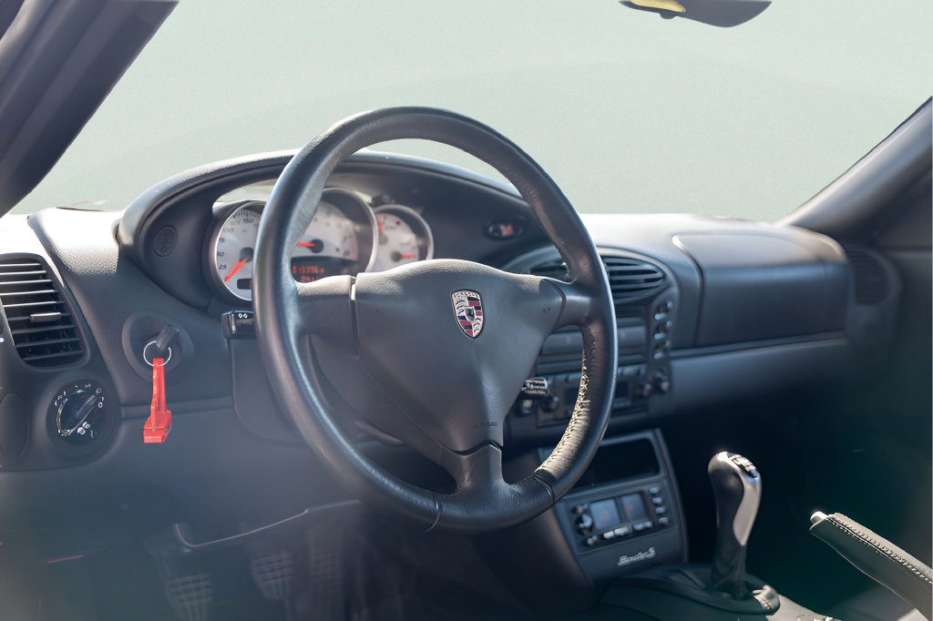 Used 2001 Porsche Boxster S RWD image 29