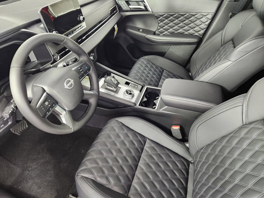 New 2026 Nissan Rogue Platinum AWD/4WD image 11