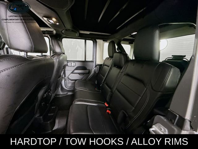 Used 2019 Jeep Wrangler Unlimited Sahara image 24