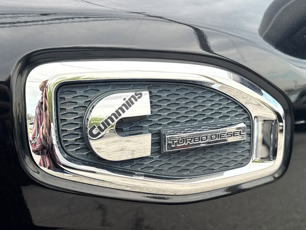 Used 2016 Nissan Titan S AWD/4WD image 30