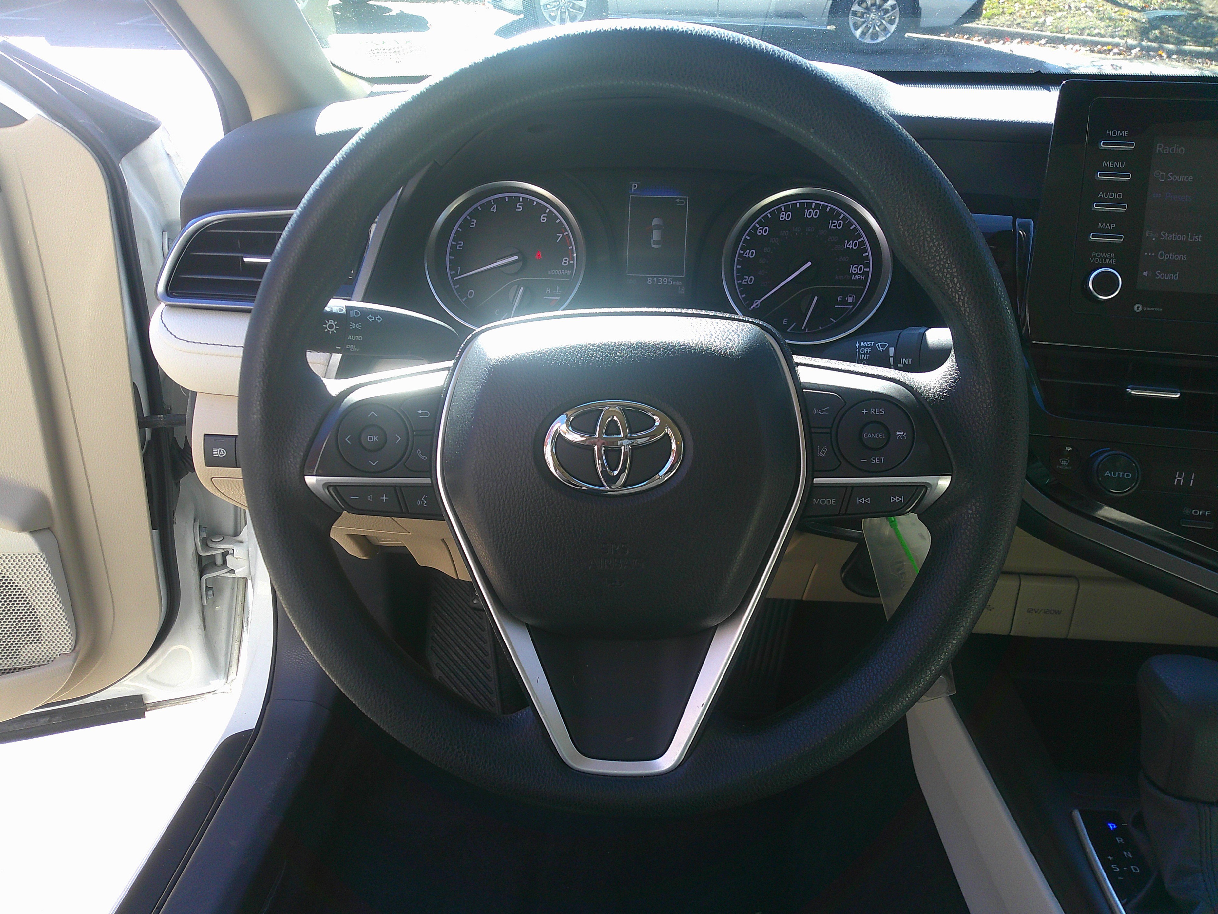 Used 2023 Toyota Camry LE image 19