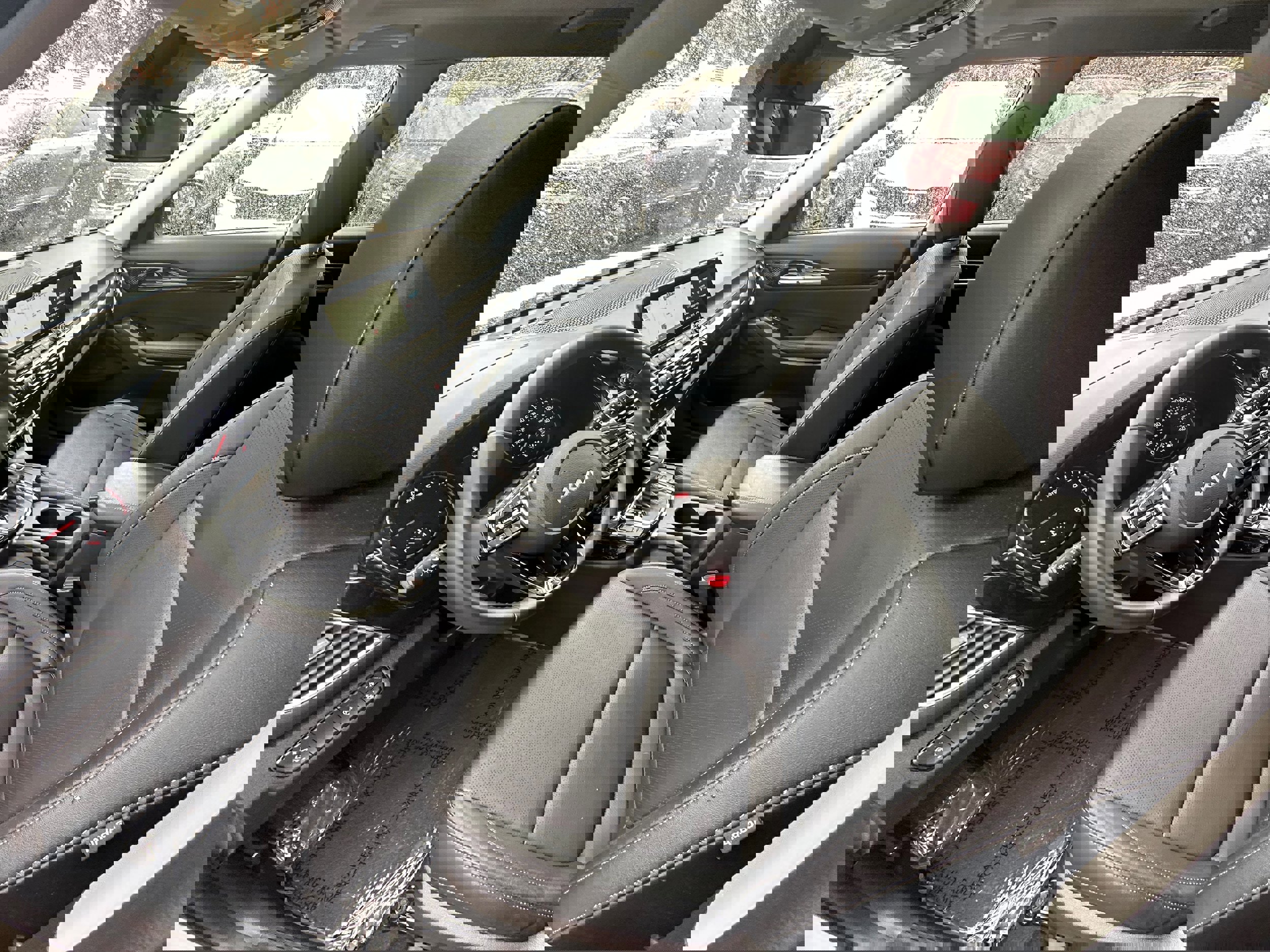 Used 2023 Kia Seltos EX image 30