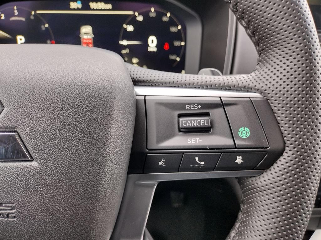 New 2026 Mitsubishi Outlander SE image 30