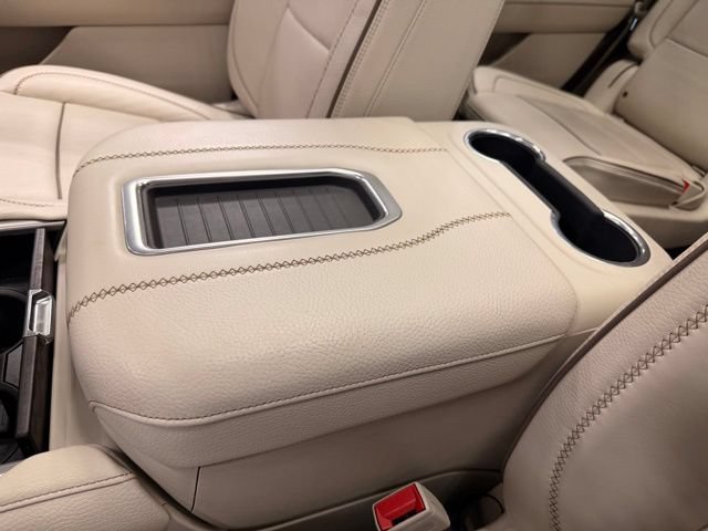 Used 2021 GMC Yukon Denali w/ Denali Premium Package AWD/4WD image 42