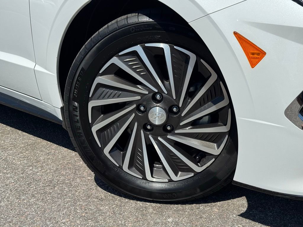 Certified 2023 Hyundai Sonata SEL w/ Cargo Package FWD image 5