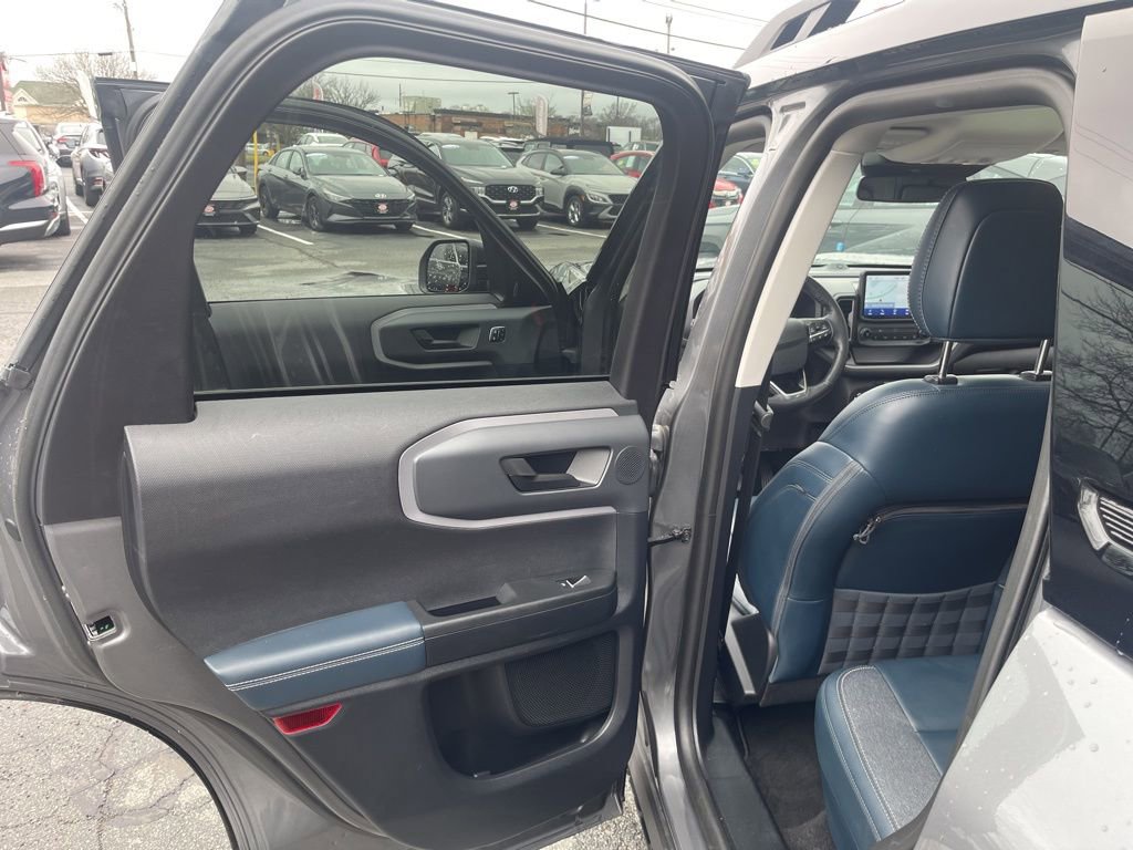 Used 2023 Ford Bronco Sport Outer Banks w/ Tech Package image 30