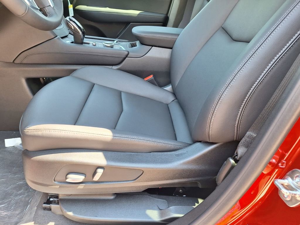 New 2025 Cadillac XT5 Luxury w/ LPO, Floor Liner Package image 29