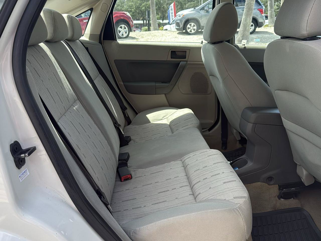 Used 2011 Ford Focus SE w/ 201A Rapid Spec Order Code FWD image 15