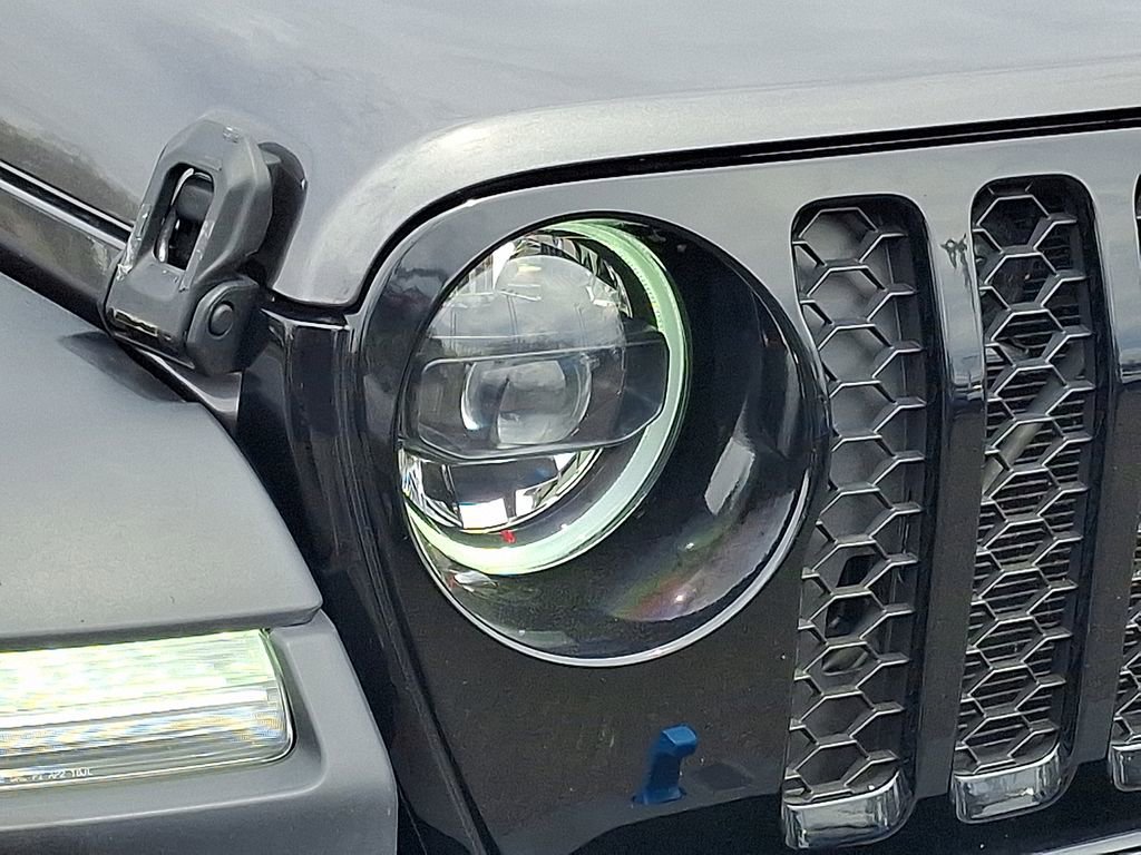 Used 2023 Jeep Wrangler Unlimited w/ Cold Weather Group image 10