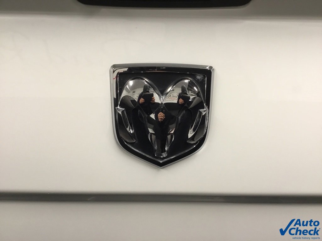 Used 2016 RAM 3500 Tradesman w/ Chrome Appearance Group image 12