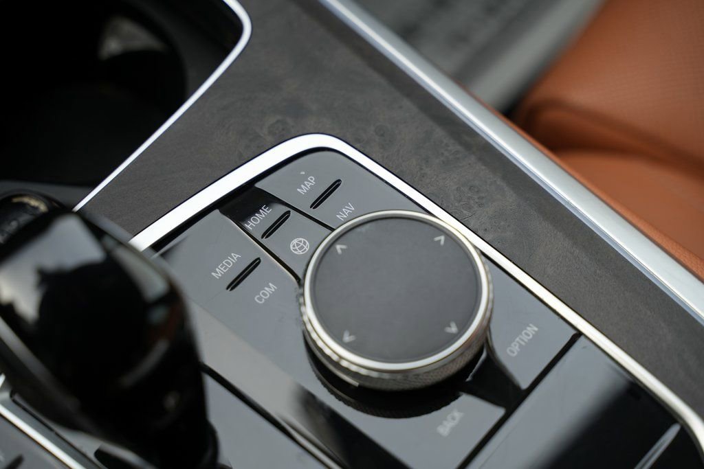 Used 2022 BMW X5 xDrive40i w/ Luxury Seating Package image 36