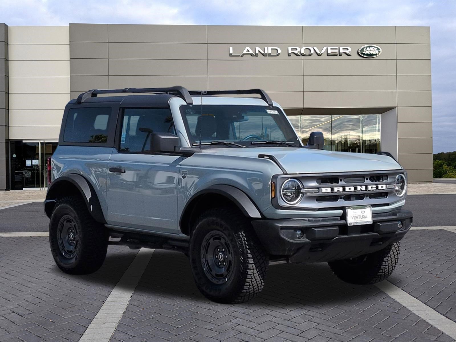 Used 2024 Ford Bronco Big Bend AWD/4WD image 3