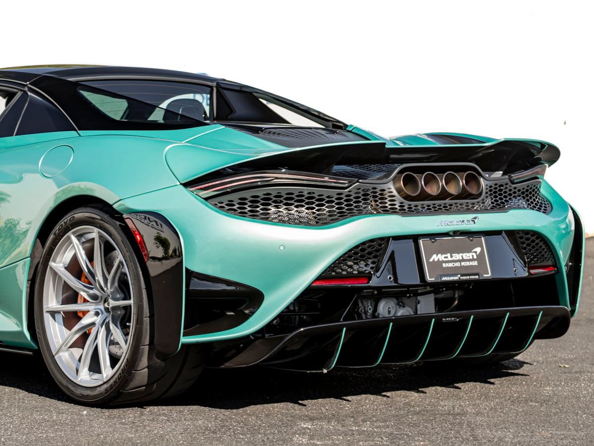 Used 2022 McLaren 765LT RWD image 13