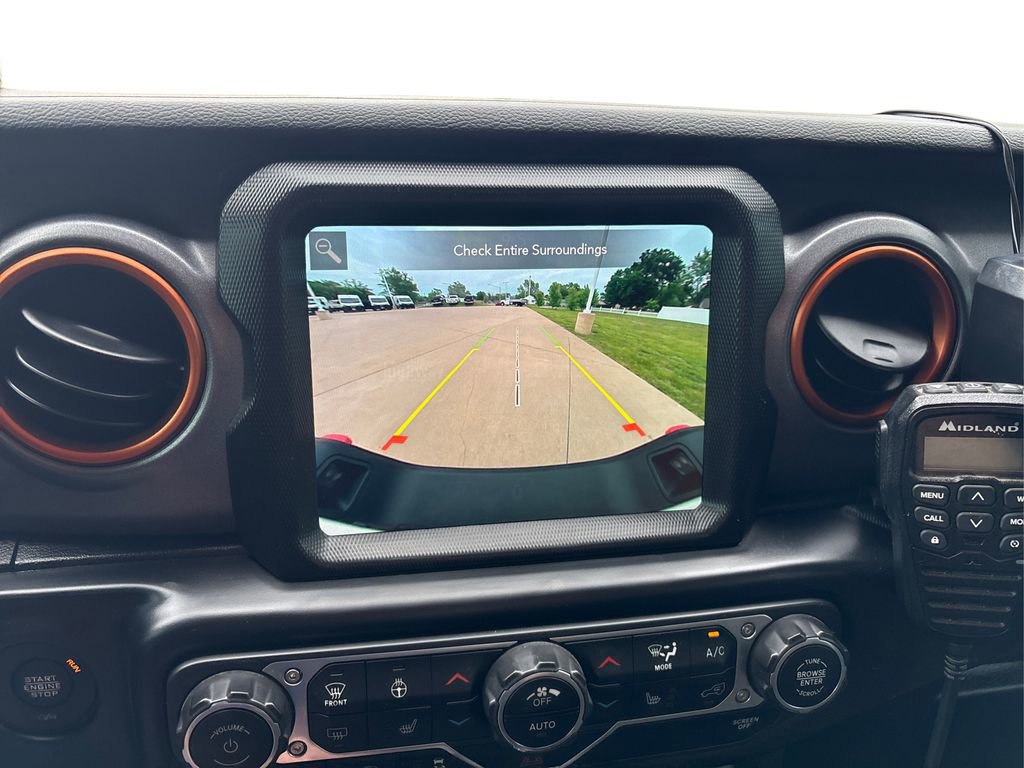 Used 2022 Jeep Gladiator Mojave w/ Cold Weather Group image 25