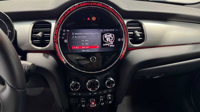 Used 2022 MINI Cooper S image 25