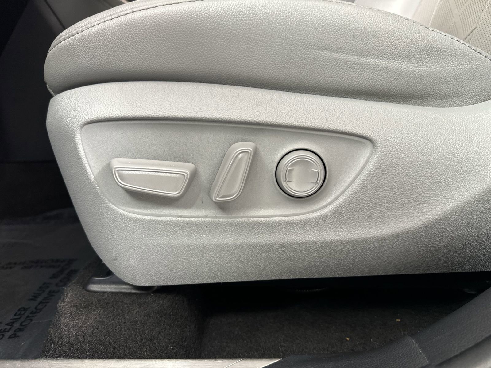 Used 2023 Toyota Highlander Platinum image 22