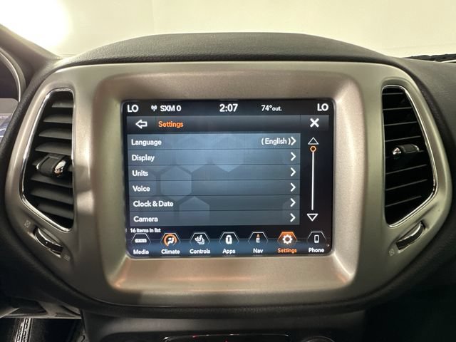 Used 2021 Jeep Compass Latitude w/ Sun and Sound Group AWD/4WD image 16