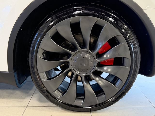 Used 2023 Tesla Model Y Performance AWD/4WD image 40