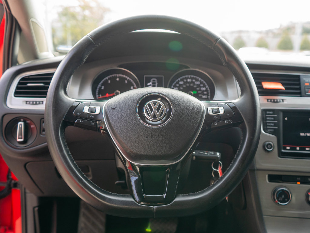 Used 2016 Volkswagen Golf S FWD image 14