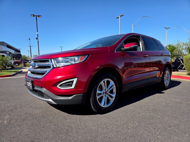 Used 2017 Ford Edge Titanium w/ Technology Package AWD/4WD image 2