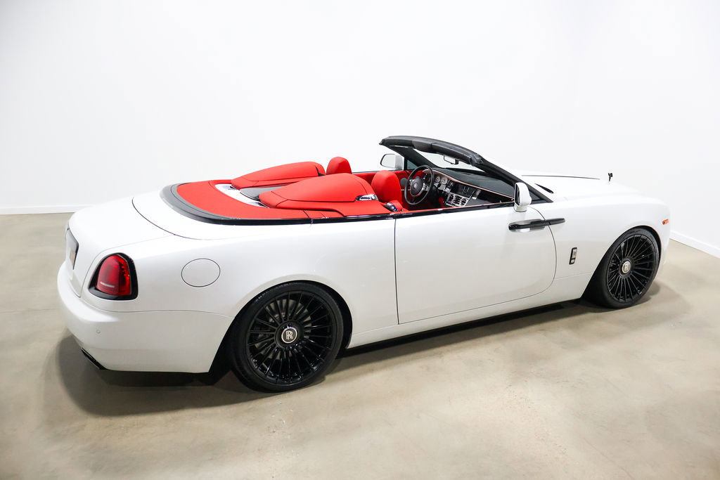 Used 2019 Rolls-Royce Dawn RWD image 72