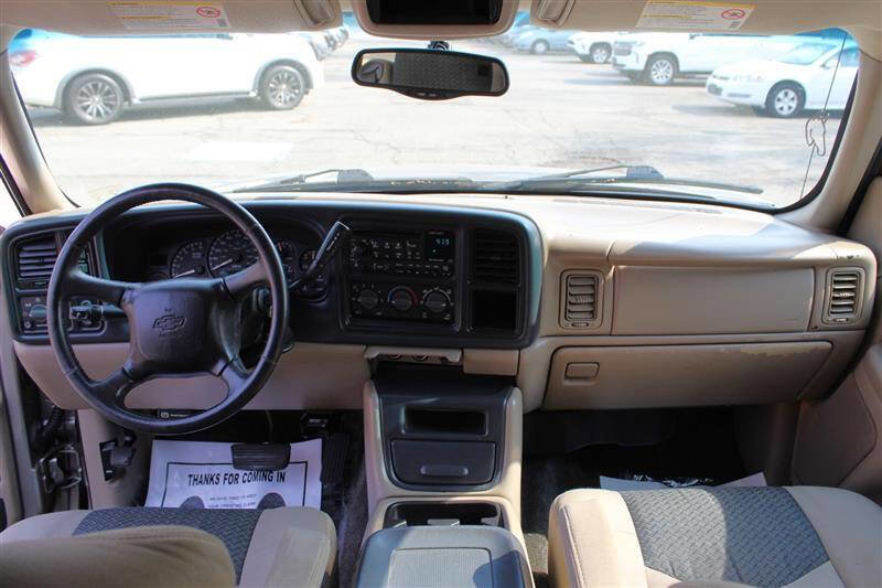 Used 2002 Chevrolet Avalanche 4x4 w/ Off-Road Suspension Pkg image 15