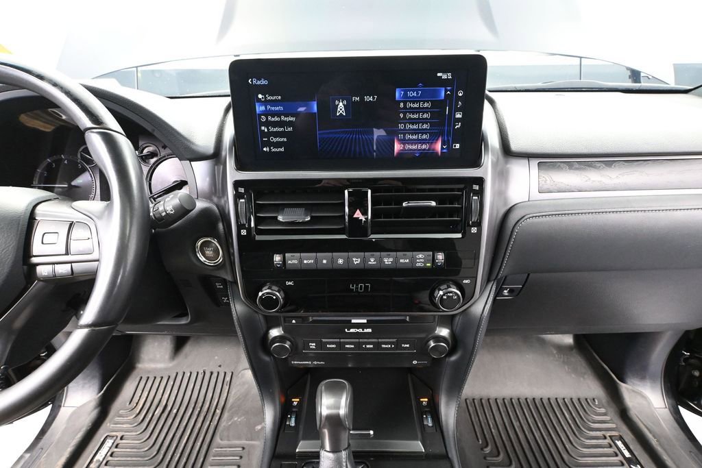 Used 2023 Lexus GX 460 w/ Black Line Special Edition AWD/4WD image 33