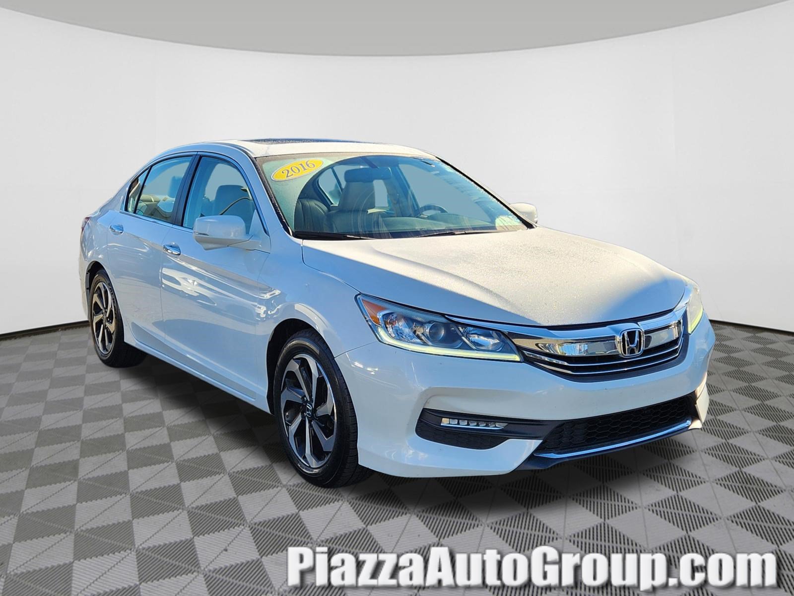 Used 2016 Honda Accord EX-L image 1