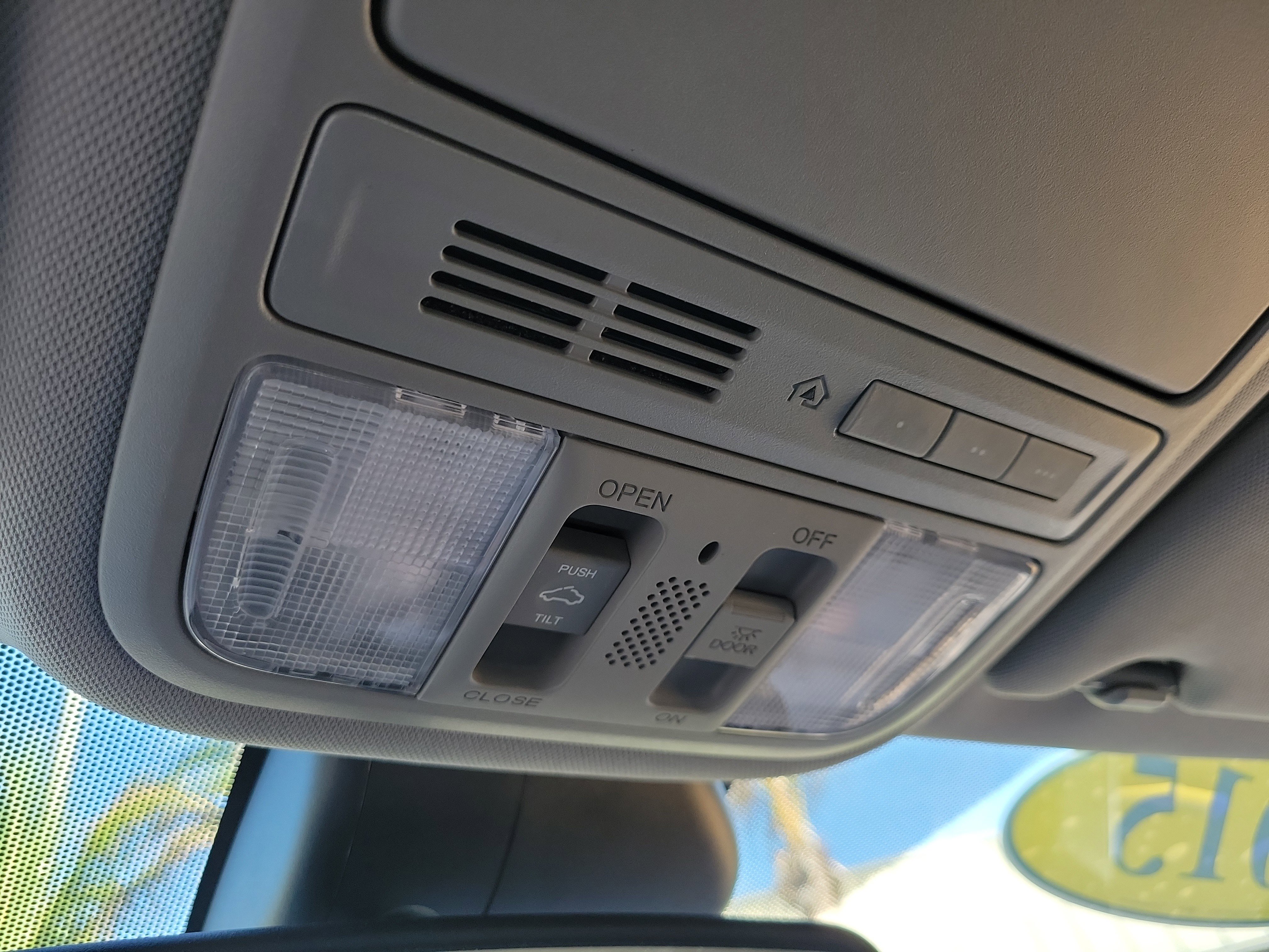 Used 2015 Honda Odyssey EX-L image 19