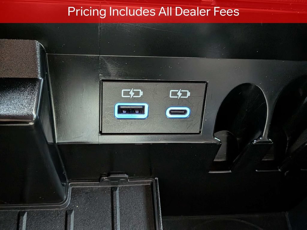 Used 2024 Toyota Tundra Platinum AWD/4WD image 24