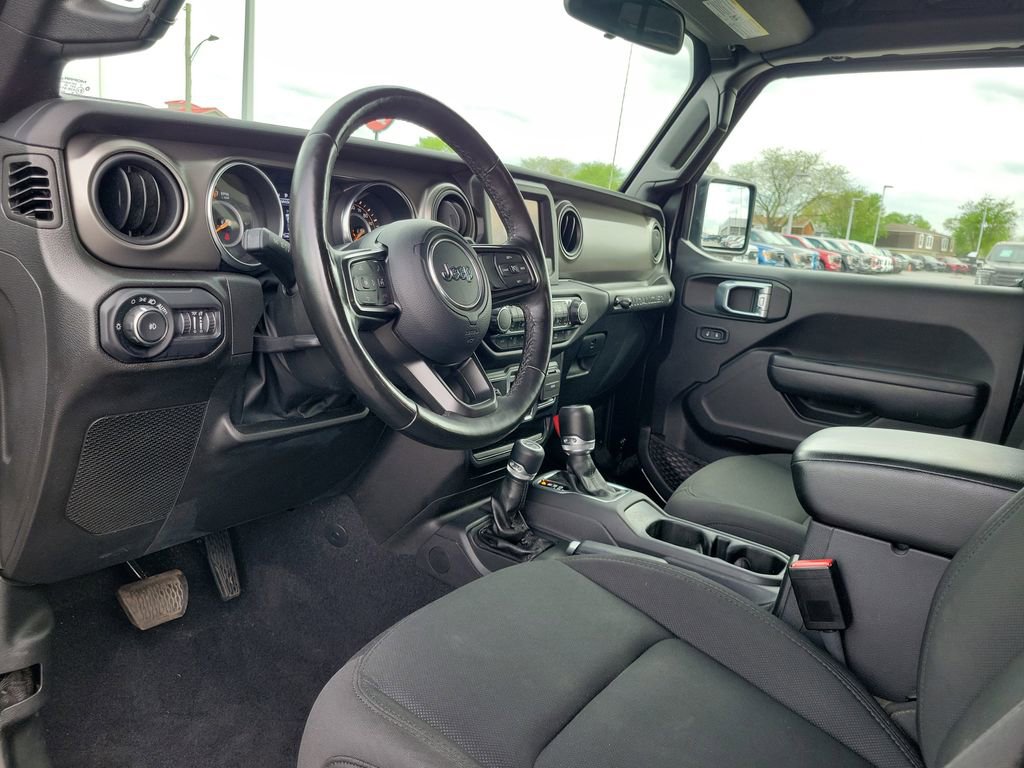 Used 2022 Jeep Wrangler Unlimited Sport AWD/4WD image 21