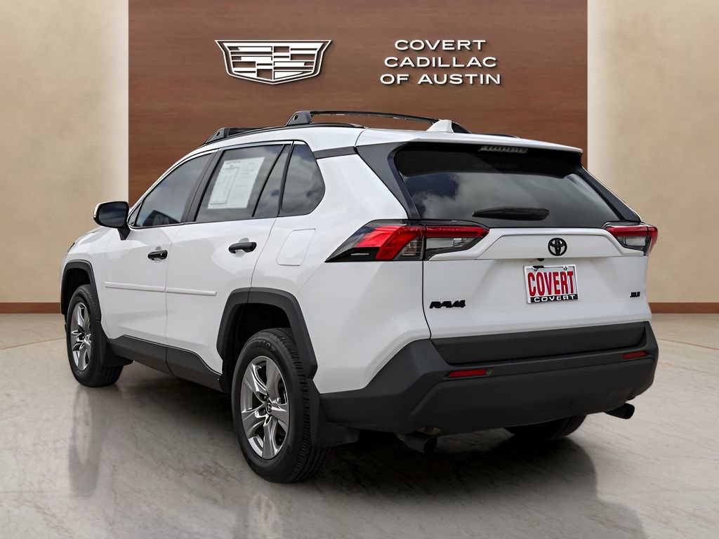 Used 2025 Toyota RAV4 XLE FWD video 3