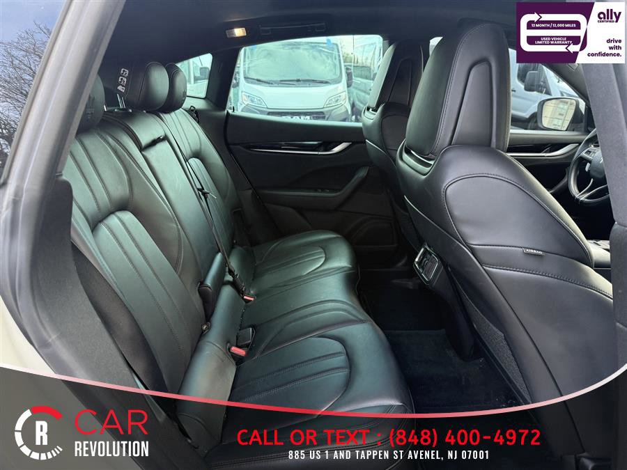Used 2017 Maserati Levante w/ Sport Package image 8
