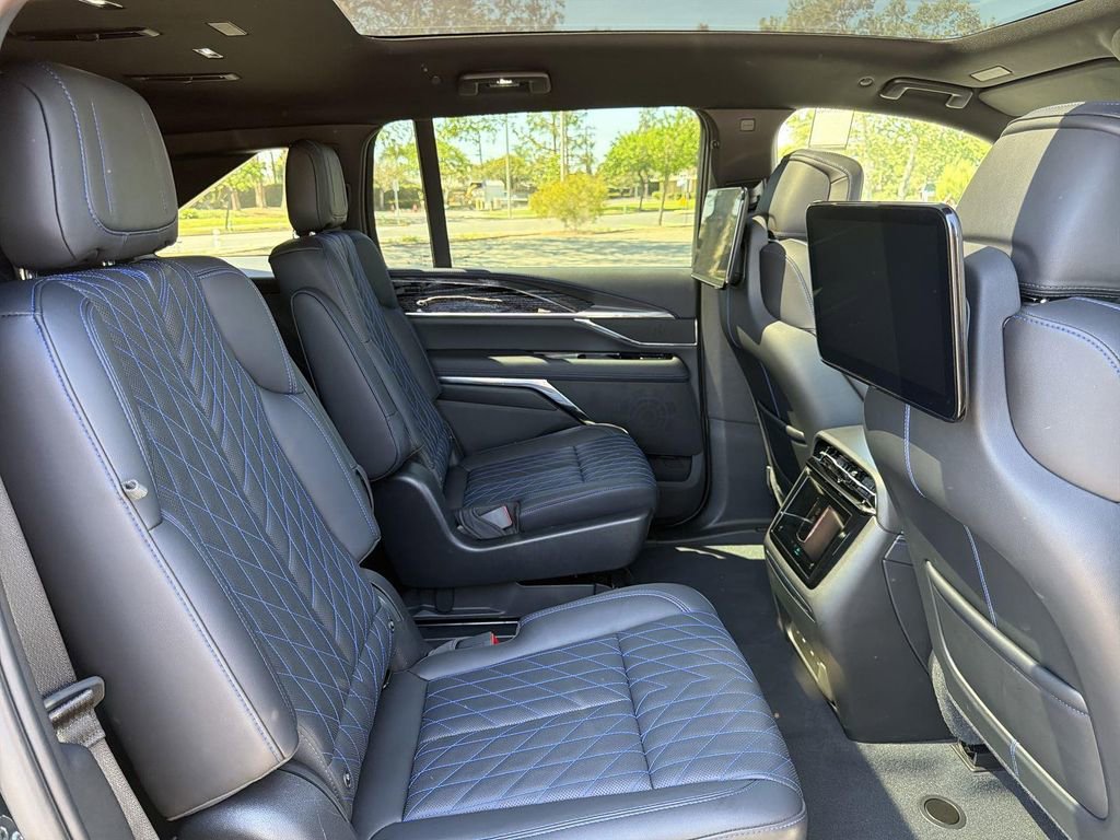Used 2026 Cadillac Escalade IQ Luxury 1 image 30