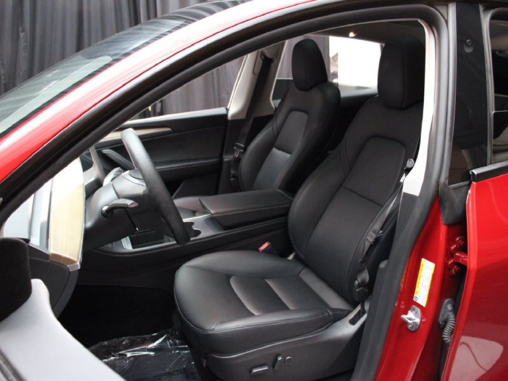 Used 2023 Tesla Model Y Long Range AWD/4WD image 19