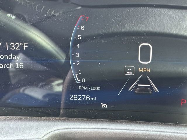 Used 2025 Cadillac XT4 Premium Luxury image 17