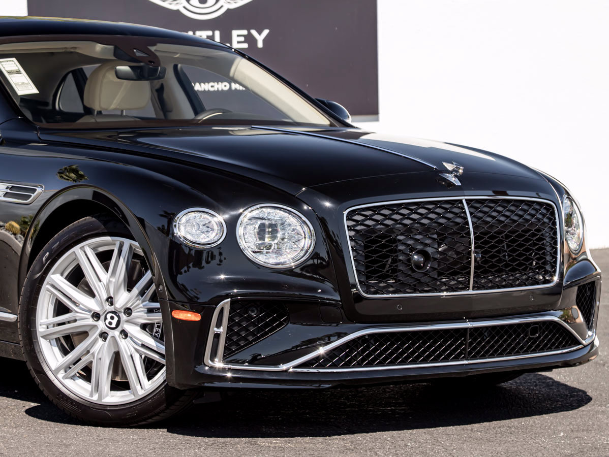 Used 2026 Bentley Flying Spur Plug-In Hybrid AWD/4WD image 10