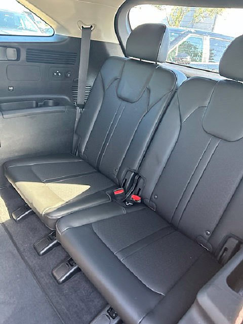 Certified 2023 Kia Sorento S w/ Panoramic Sunroof Package FWD image 20