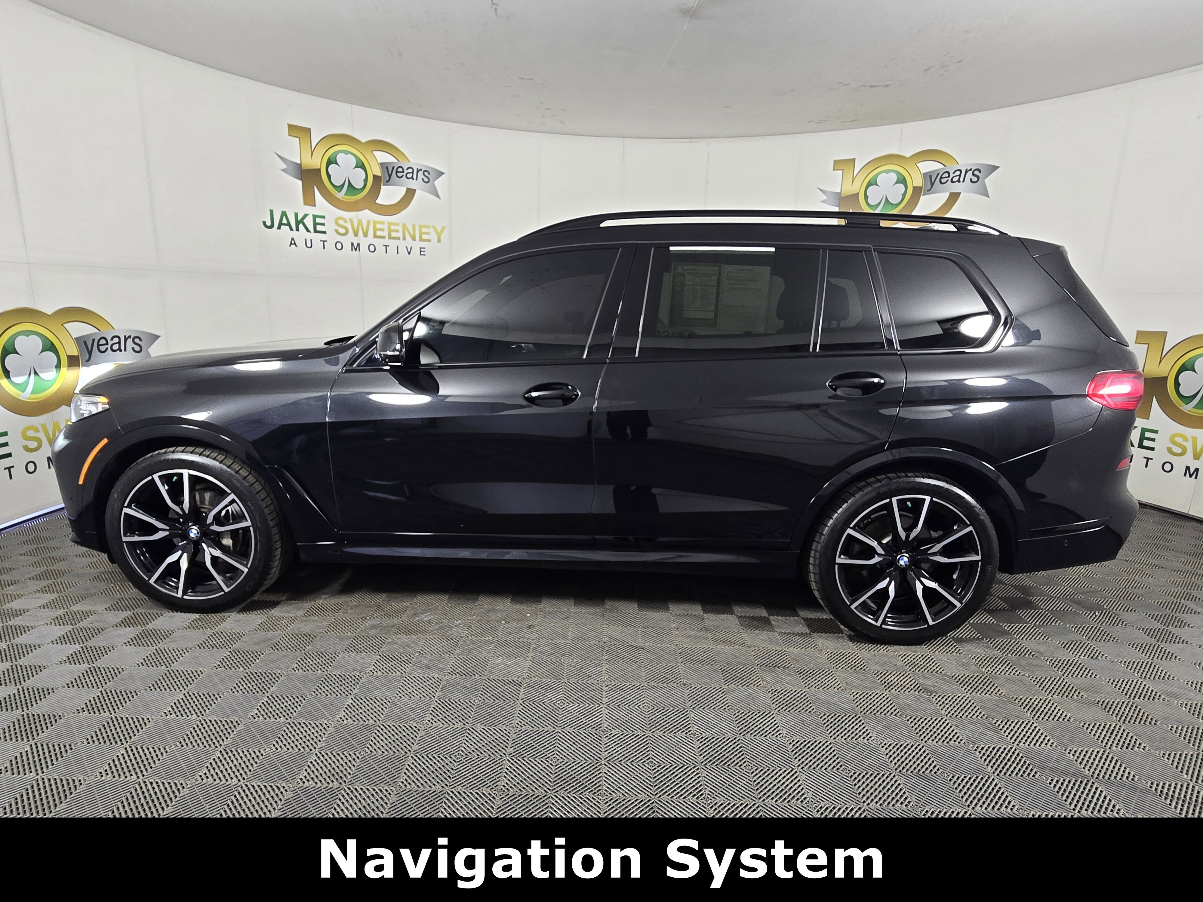 Used 2022 BMW X7 xDrive40i w/ M Sport Package image 4