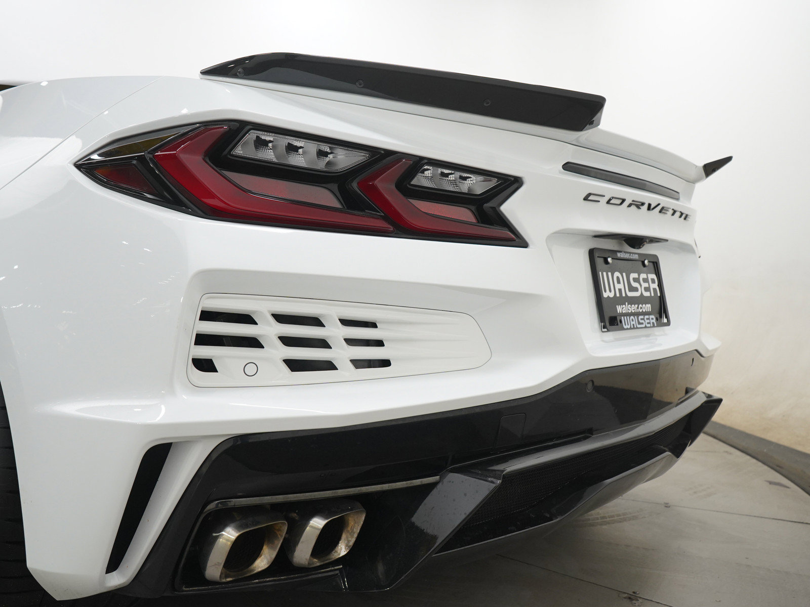 Used 2024 Chevrolet Corvette E-Ray AWD/4WD image 28
