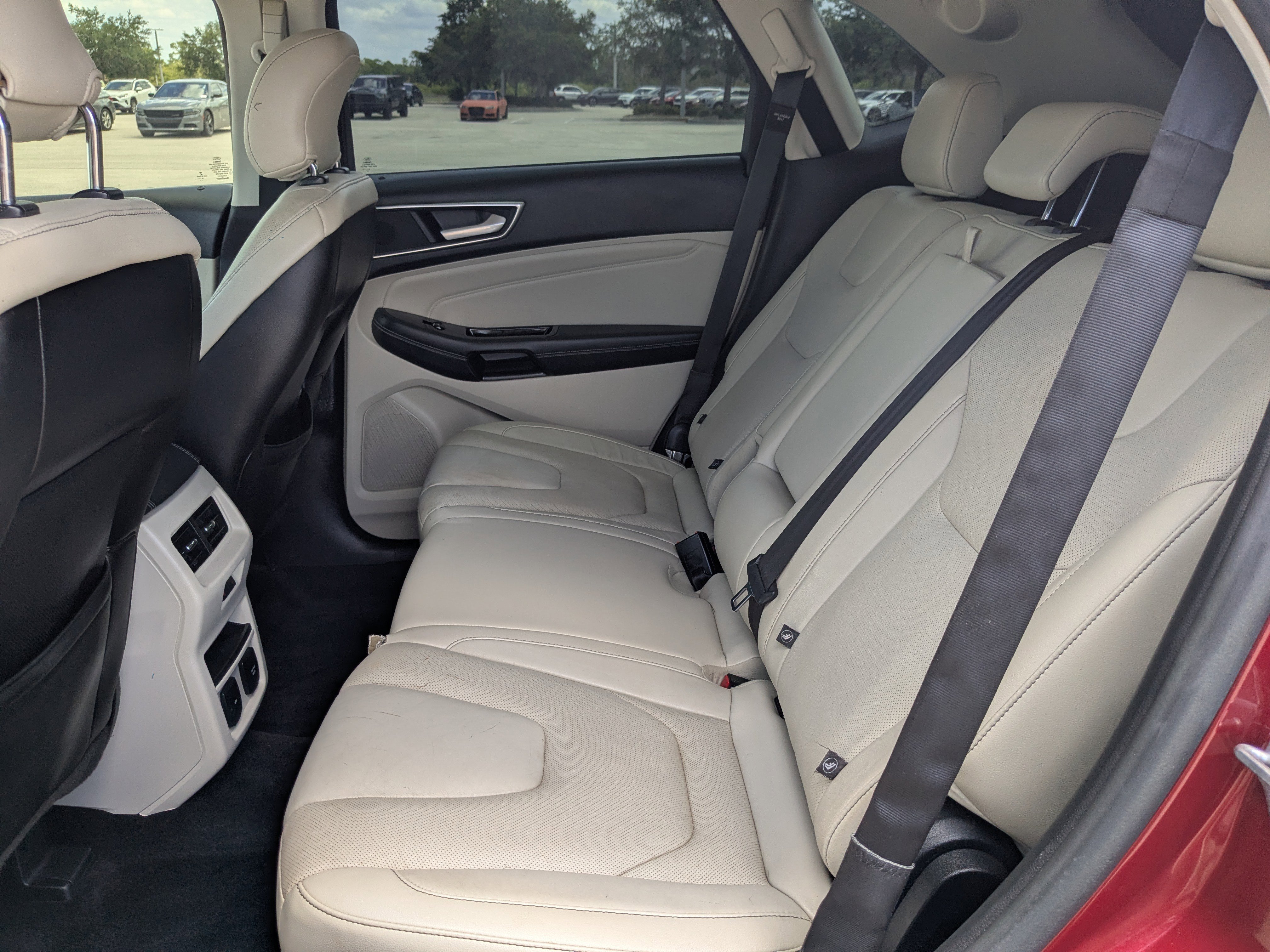 Used 2015 Ford Edge Titanium w/ Equipment Group 302A FWD image 17